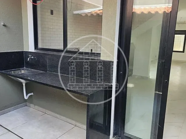 Sobrado com 170m² 3 quartos e 4 banheiros, à venda, no bairro Vila Romano em São Paulo