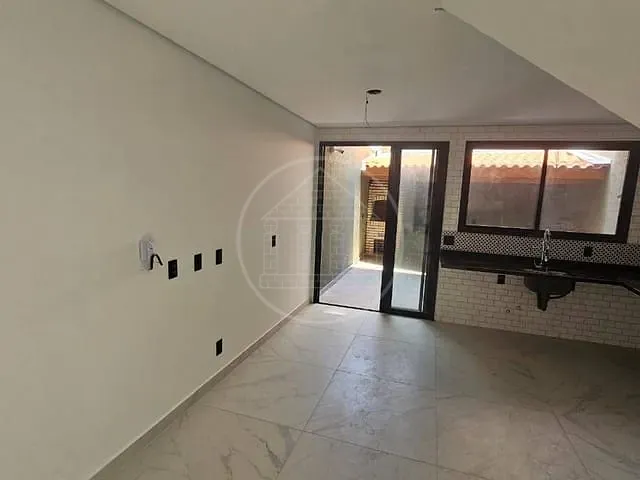 Sobrado com 170m² 3 quartos e 4 banheiros, à venda, no bairro Vila Romano em São Paulo