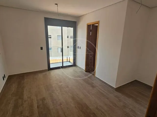 Sobrado com 170m² 3 quartos e 4 banheiros, à venda, no bairro Vila Romano em São Paulo