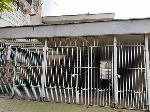 Sobrado com 253m² 4 quartos e 2 banheiros, à venda, no bairro Jardim Petrópolis em São Paulo