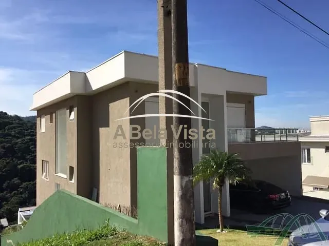 Sobrado com 440m² 4 quartos e 6 banheiros, à venda, no bairro Centro de Apoio I (Alphaville) em Santana de Parnaíba