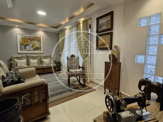 Sobrado com 125m² 4 quartos e 2 banheiros, à venda, no bairro Jardim Guanhembu em São Paulo