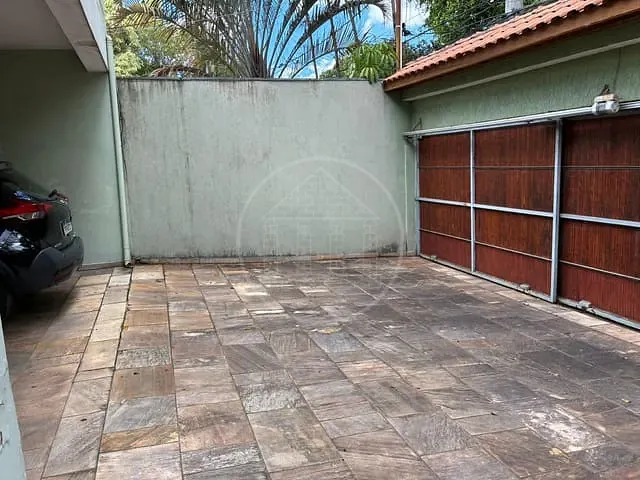Sobrado com 570m² 5 quartos e 7 banheiros, à venda ou para alugar, no bairro Interlagos em São Paulo