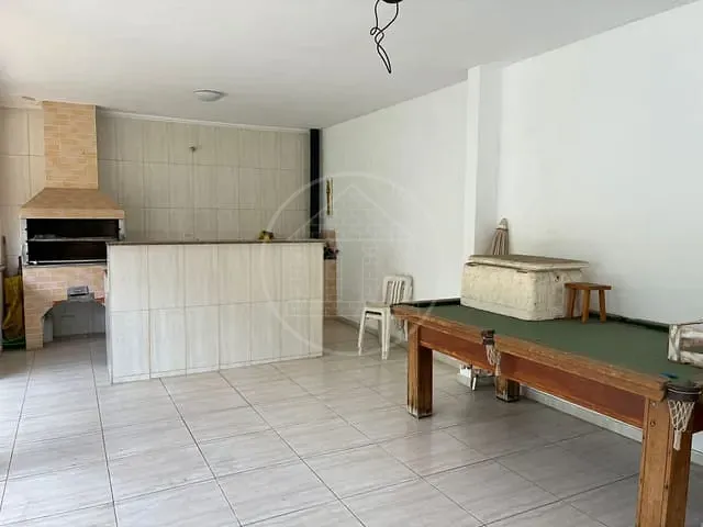 Sobrado com 570m² 5 quartos e 7 banheiros, à venda ou para alugar, no bairro Interlagos em São Paulo
