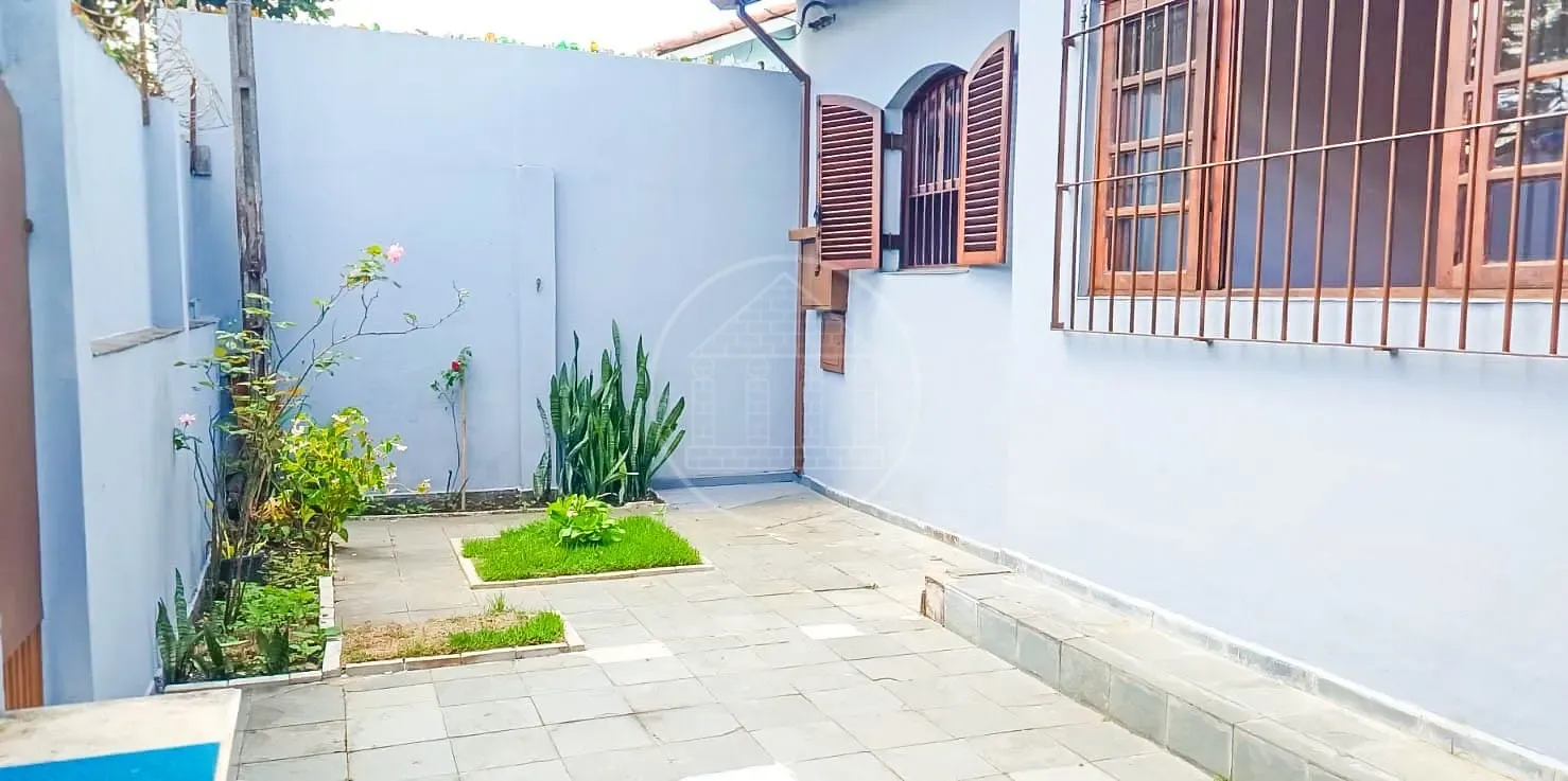 Sobrado, 1 quarto, 250 m² - Foto 1