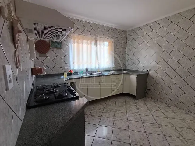 Sobrado com 150m² 5 quartos e 3 banheiros, à venda, no bairro Jardim Guanhembu em São Paulo