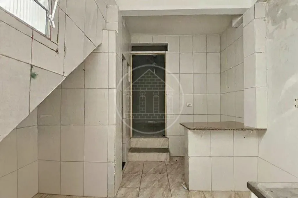 Sobrado, 4 quartos, 180 m² - Foto 2