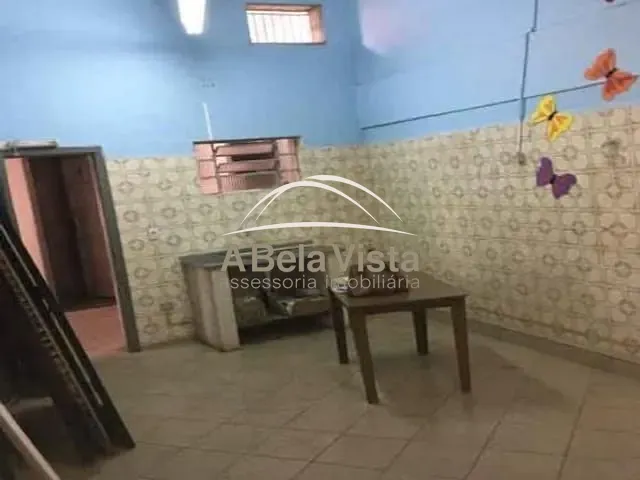 Sobrado com 269m² 5 quartos e 2 banheiros, à venda, no bairro Jardim D'abril em Osasco