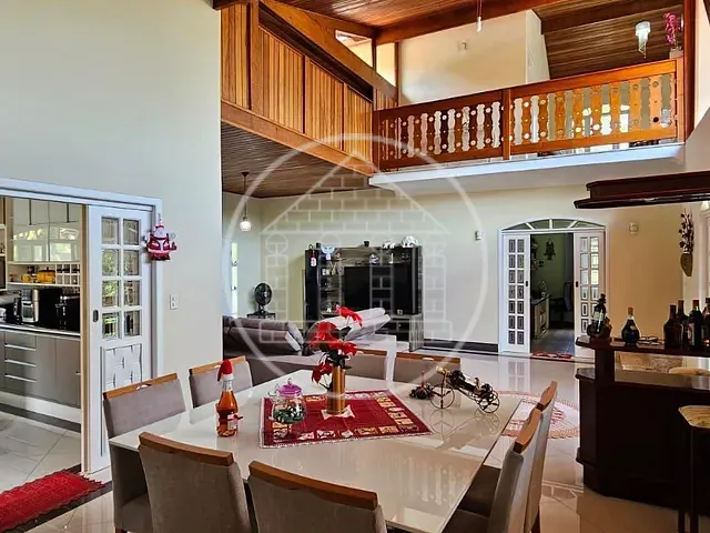 Sobrado com 864m² 3 quartos e 3 banheiros, à venda, no bairro Fazenda da Ilha em Embu-Guaçu