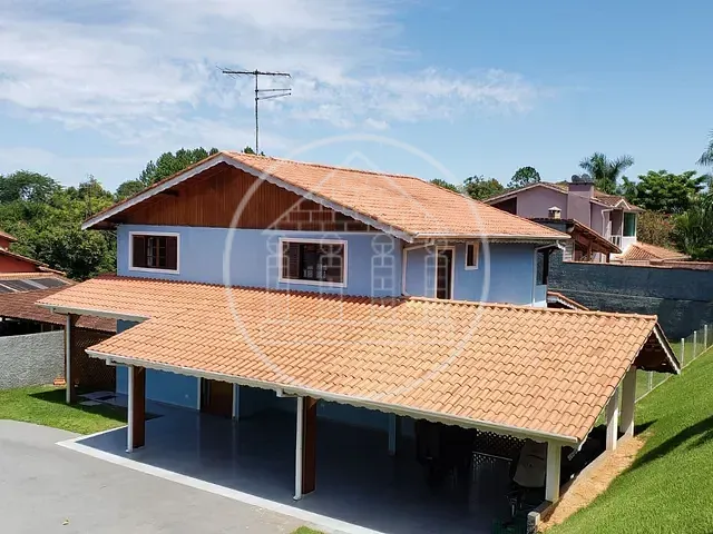 Sobrado com 820m² 3 quartos e 2 banheiros, à venda, no bairro Fazenda da Ilha em Embu-Guaçu