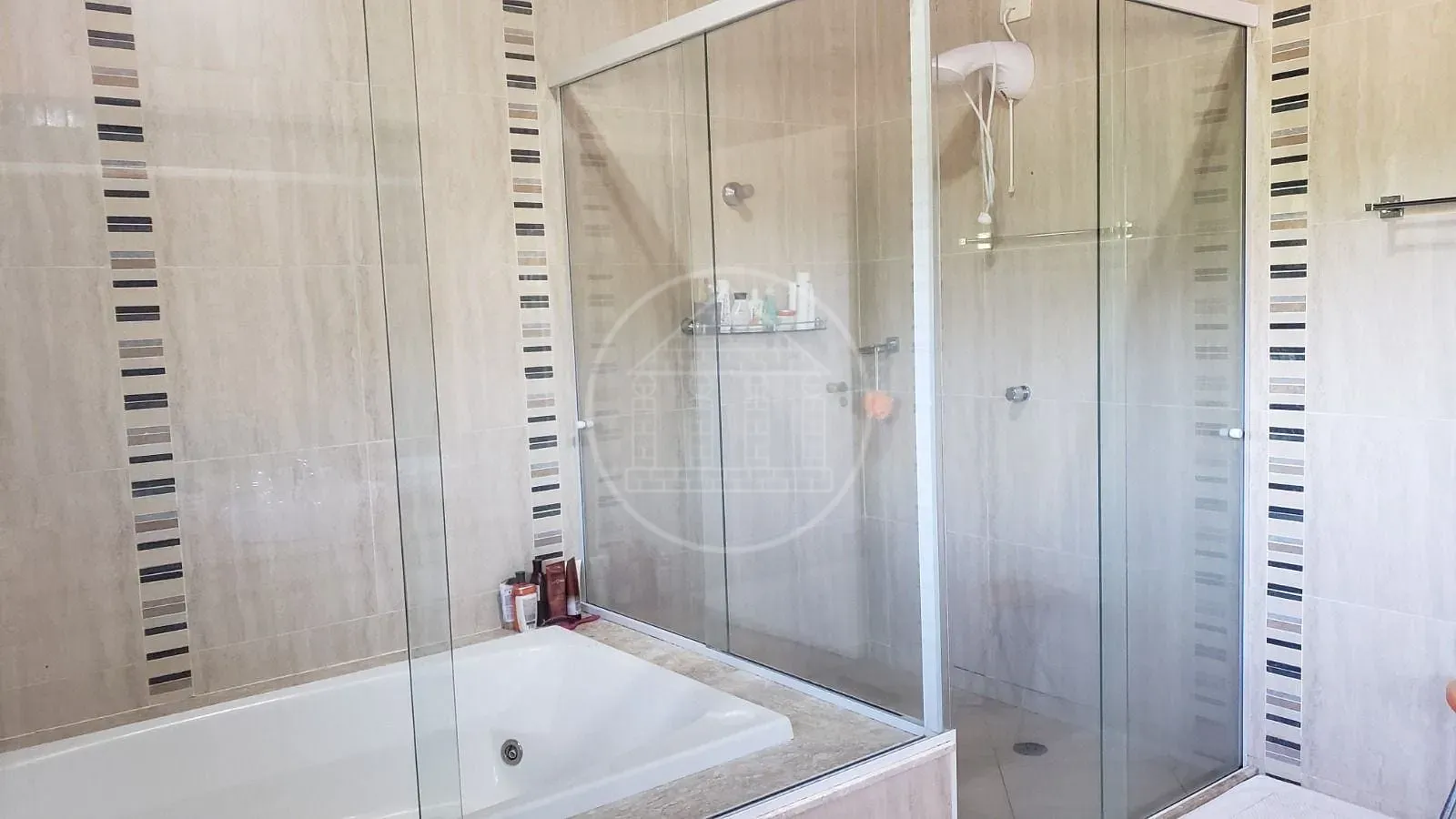 Sobrado, 3 quartos, 264 m² - Foto 4