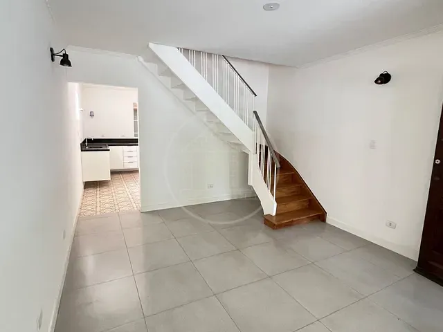 Sobrado à venda ou para alugar, no bairro Ipiranga em São Paulo