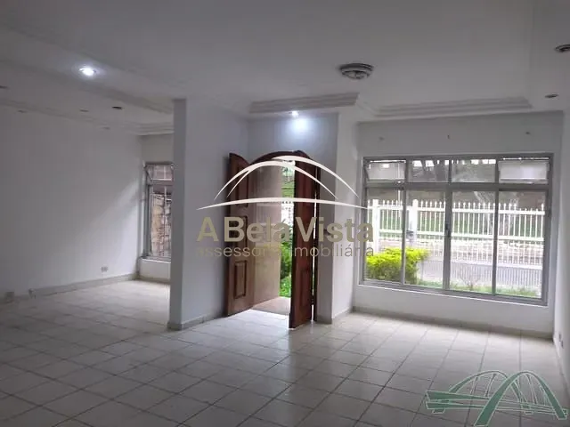 Sobrado com 360m² 3 quartos e 2 banheiros, à venda, no bairro Centro em Osasco