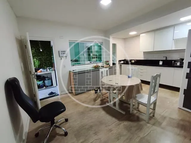 Sobrado com 140m² 3 quartos e 2 banheiros, à venda, no bairro Jardim Belcito em São Paulo