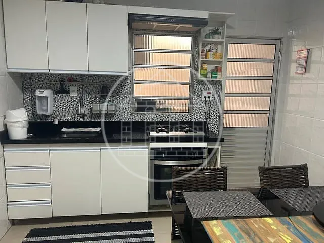 Sobrado com 170m² 4 quartos e 2 banheiros, à venda, no bairro Jardim Colonial em São Paulo