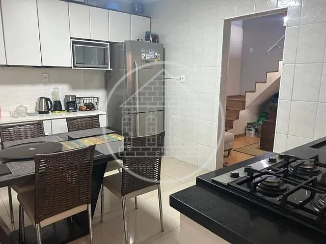 Sobrado com 170m² 4 quartos e 2 banheiros, à venda, no bairro Jardim Colonial em São Paulo