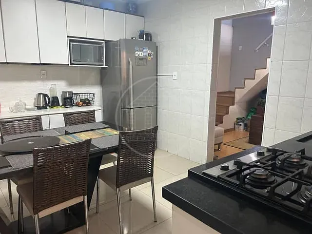 Sobrado com 170m² 4 quartos e 2 banheiros, à venda, no bairro Jardim Colonial em São Paulo
