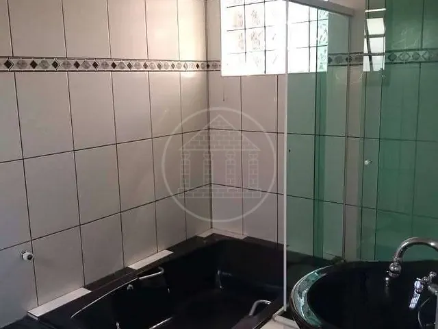 Sobrado 4 quartos e 3 banheiros, à venda, no bairro Jardim Ana Lúcia em São Paulo