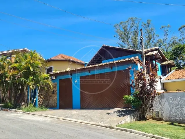 Sobrado 3 quartos e 4 banheiros, à venda, no bairro Parque do Terceiro Lago em São Paulo