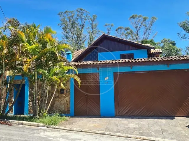 Sobrado 3 quartos e 4 banheiros, à venda, no bairro Parque do Terceiro Lago em São Paulo