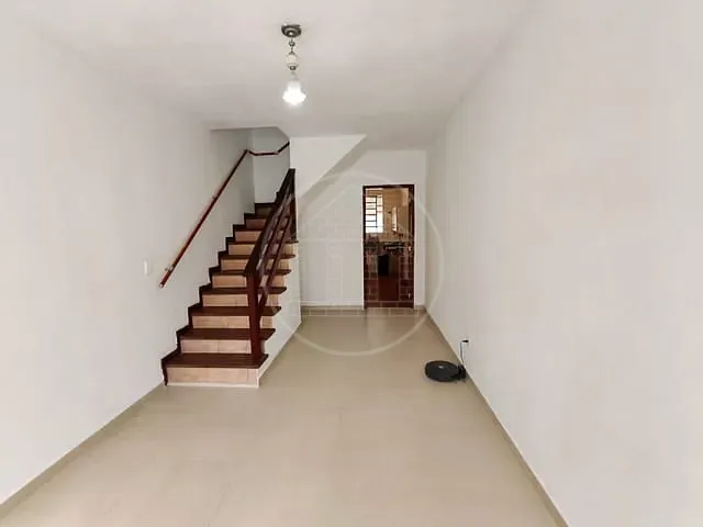 Sobrado 2 quartos e 1 banheiro, à venda, no bairro Jardim Cidália em São Paulo