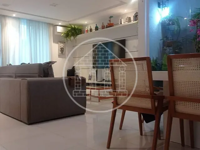 Sobrado com 170m² 3 quartos e 4 banheiros, à venda, no bairro Jardim Marajoara em São Paulo