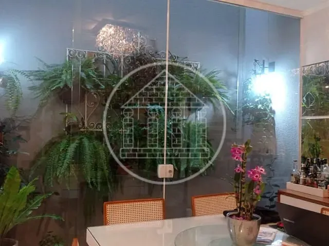 Sobrado com 170m² 3 quartos e 4 banheiros, à venda, no bairro Jardim Marajoara em São Paulo