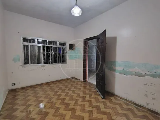 Sobrado com 300m² 3 quartos e 1 banheiro, para alugar, no bairro Jardim Santa Helena em São Paulo