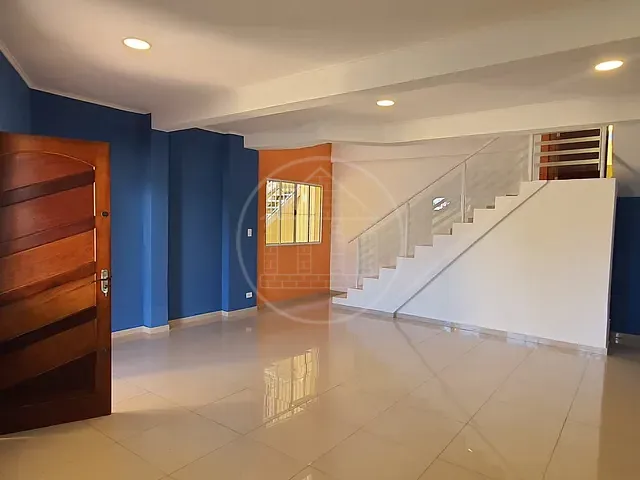 Sobrado com 288m² 4 quartos e 5 banheiros, para alugar, no bairro Parque Alves de Lima em São Paulo