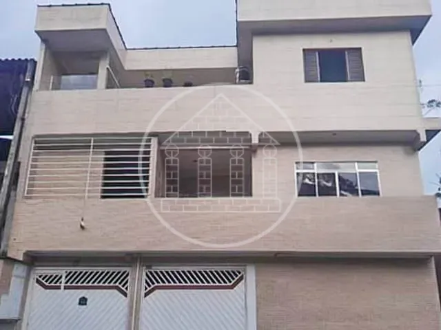 Sobrado 6 quartos e 7 banheiros, à venda, no bairro Jardim Shangrilá (Zona Sul) em São Paulo