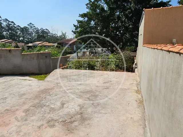 Sobrado com 545m² 3 quartos e 3 banheiros, à venda, no bairro Parque do Terceiro Lago em São Paulo
