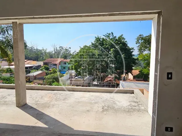Sobrado com 545m² 3 quartos e 3 banheiros, à venda, no bairro Parque do Terceiro Lago em São Paulo
