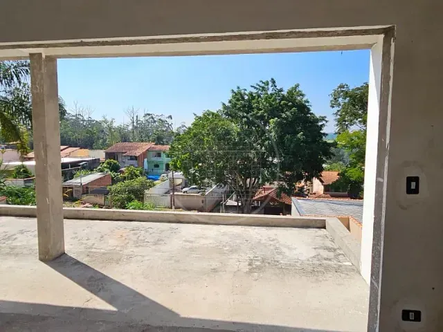 Sobrado com 545m² 3 quartos e 3 banheiros, à venda, no bairro Parque do Terceiro Lago em São Paulo