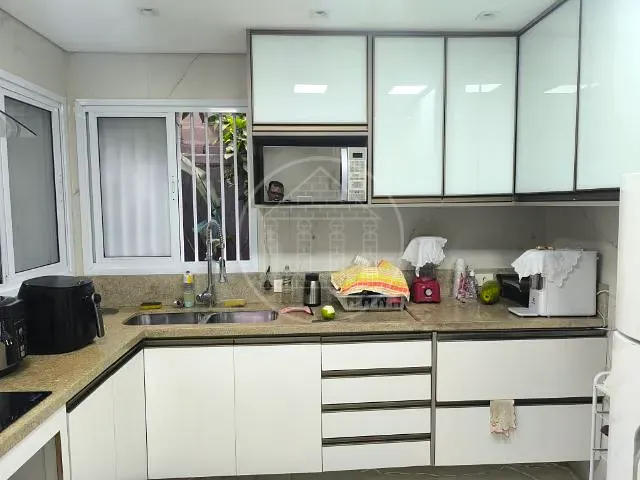 Sobrado com 125m² 4 quartos e 3 banheiros, à venda, no bairro Jardim Lallo em São Paulo