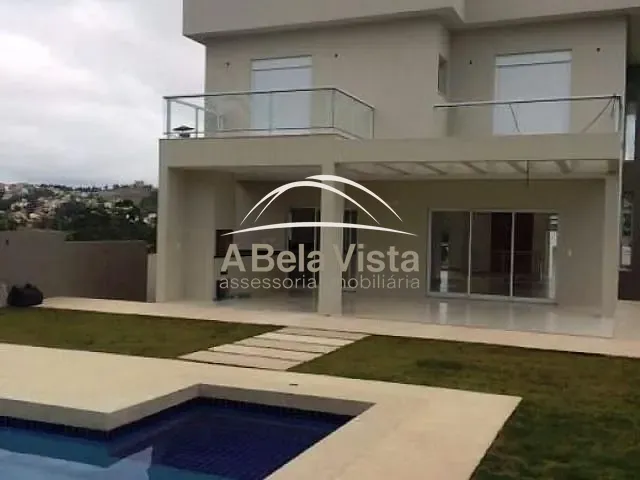Sobrado com 560m² 4 quartos e 5 banheiros, à venda, no bairro Jardim do Golf I em Jandira