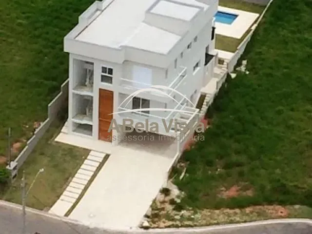 Sobrado com 560m² 4 quartos e 5 banheiros, à venda, no bairro Jardim do Golf I em Jandira