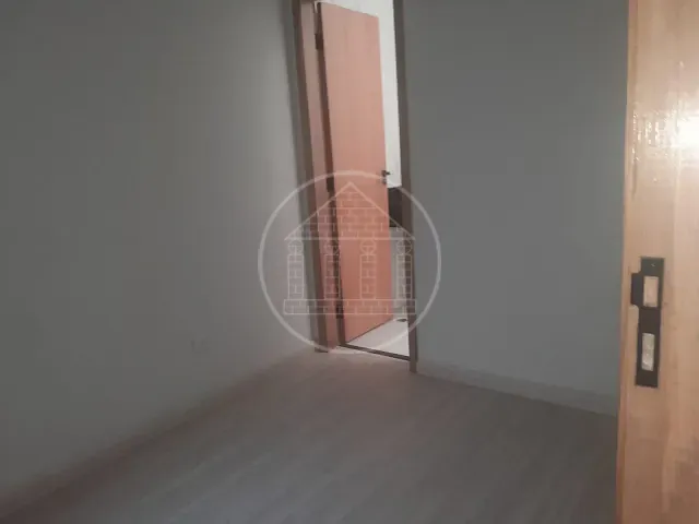 Sobrado 3 quartos e 3 banheiros, à venda, no bairro Jardim Santa Cruz (Campo Grande) em São Paulo