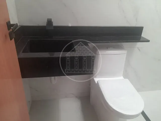 Sobrado 3 quartos e 3 banheiros, à venda, no bairro Jardim Santa Cruz (Campo Grande) em São Paulo
