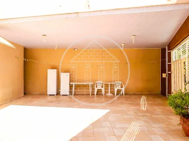 Sobrado com 200m² 5 quartos e 3 banheiros, à venda, no bairro Cidade Dutra em São Paulo