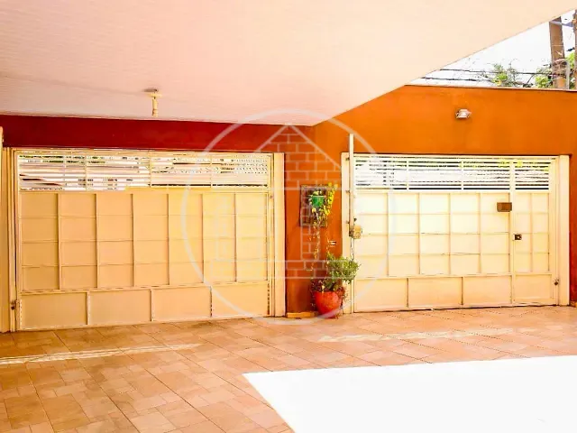 Sobrado com 200m² 5 quartos e 3 banheiros, à venda, no bairro Cidade Dutra em São Paulo
