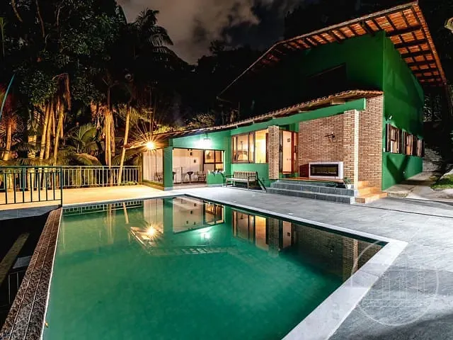 Sobrado com 5000m² 4 quartos e 4 banheiros, à venda, no bairro Guarapiranga em São Paulo