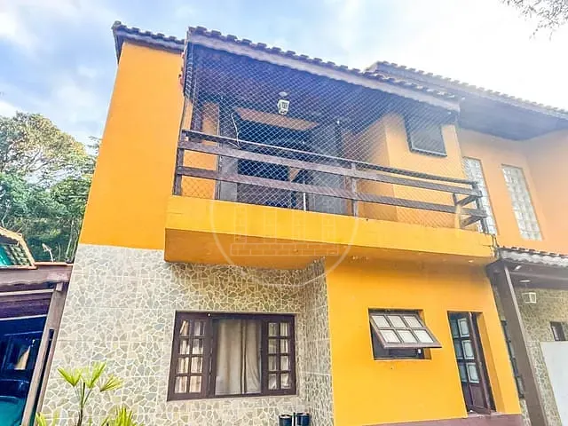 Sobrado com 250m² 3 quartos e 3 banheiros, para alugar, no bairro Jardim das Palmeiras (Zona Sul) em São Paulo