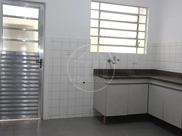 Sobrado com 100m² 2 quartos e 1 banheiro, para alugar, no bairro Cidade Monções em São Paulo