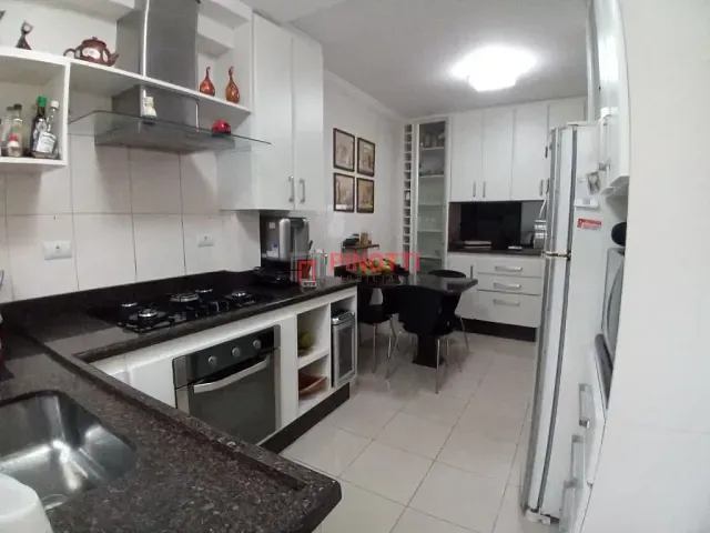 Sobrado 3 quartos e 2 banheiros, à venda, no bairro Jardim Lauro Gomes em São Bernardo do Campo