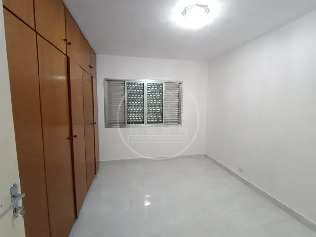 Sobrado com 250m² 3 quartos e 4 banheiros, à venda ou para alugar, no bairro Socorro em São Paulo