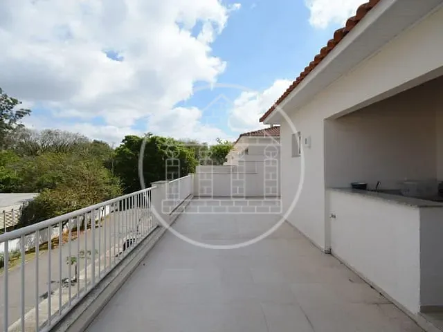Sobrado com 97m² 3 quartos e 2 banheiros, à venda, no bairro Interlagos em São Paulo