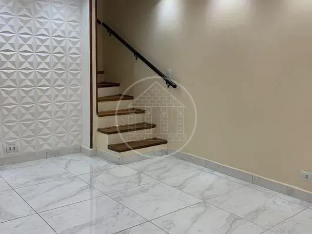 Sobrado 3 quartos e 2 banheiros, à venda, no bairro Jardim São Bernardo em São Paulo