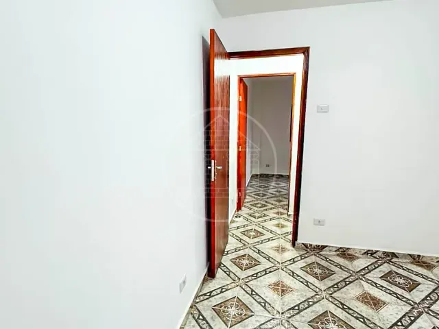 Sobrado 2 quartos e 2 banheiros, para alugar, no bairro Terceira Divisão de Interlagos em São Paulo