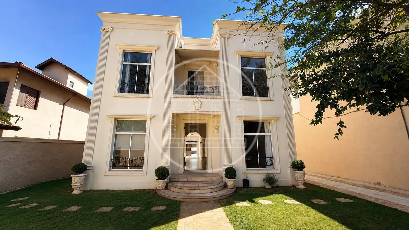 Sobrado, 4 quartos, 632 m² - Foto 2