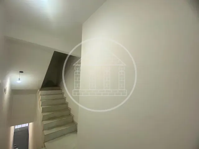 Sobrado com 125m² 8 quartos e 8 banheiros, à venda, no bairro Parque Grajaú em São Paulo